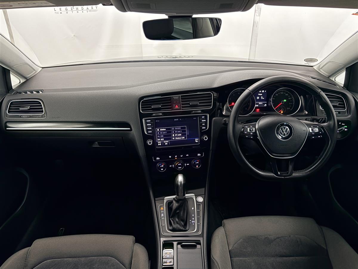 2017 Volkswagen Golf 1.4 TSI Highline,Blind spot,Carplay Carousel 10