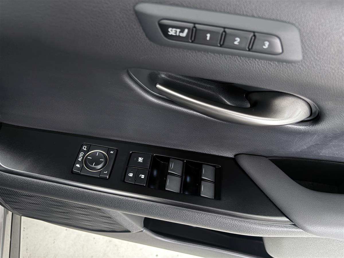 2019 Lexus UX 250h Radar cruise,Eletric Boot,Reverse Camera Carousel 13