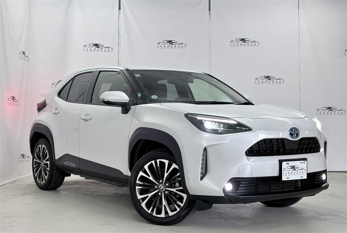 2023 Toyota Yaris Cross Eletric boot,HYBRID ,Z,Service history