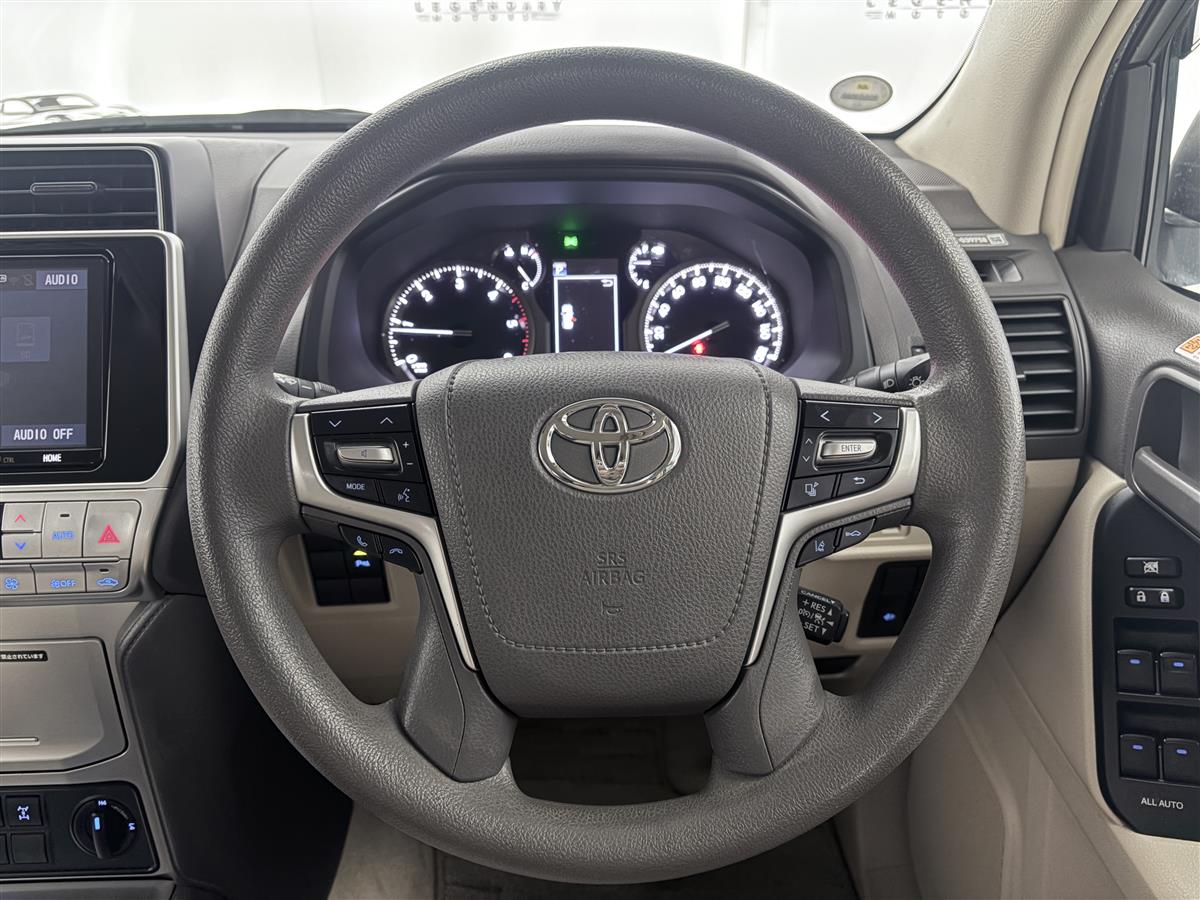 2021 Toyota Land Cruiser Prado 2.8 Diesel,4WD,5 seaters,Radar Cruise Carousel 12