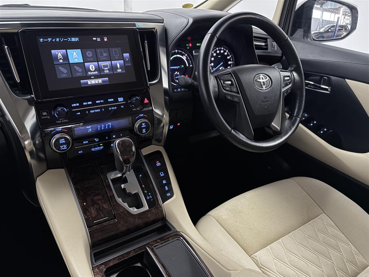2019 Toyota Alphard Hybrid,4WD,BSM,360 Camera,JBL Sounds Carousel 16