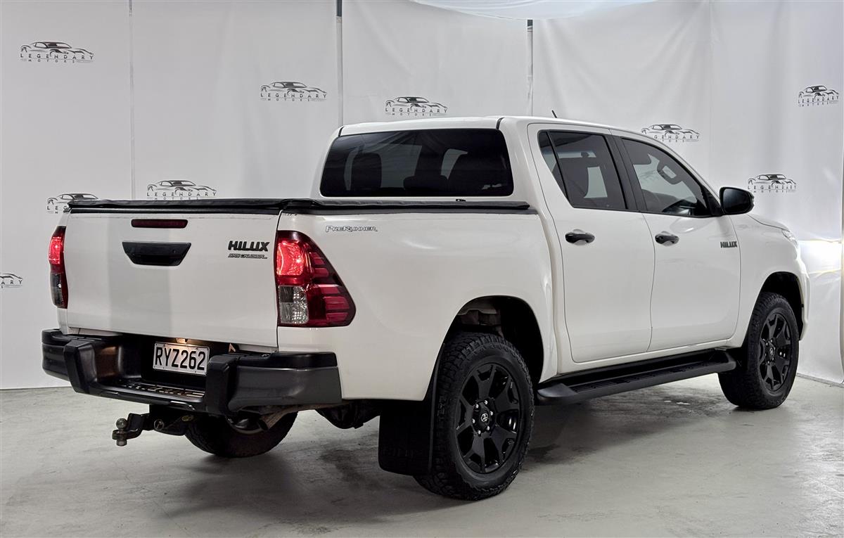 2019 Toyota Hilux SR5 Cruiser,2WD,NZ NEW,tow bar Carousel 5