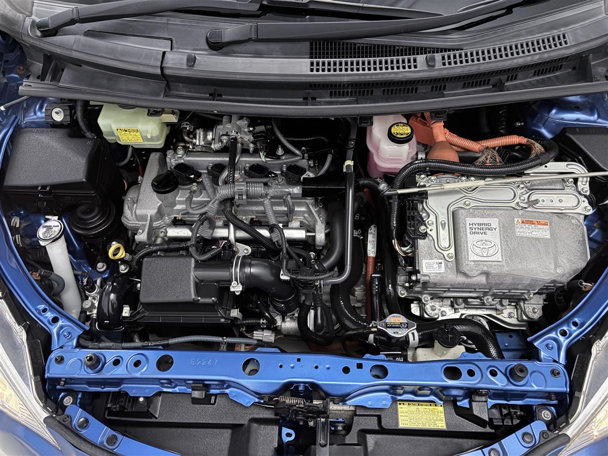2012 Toyota Aqua HYBRID S,Push start,Service history Carousel 19