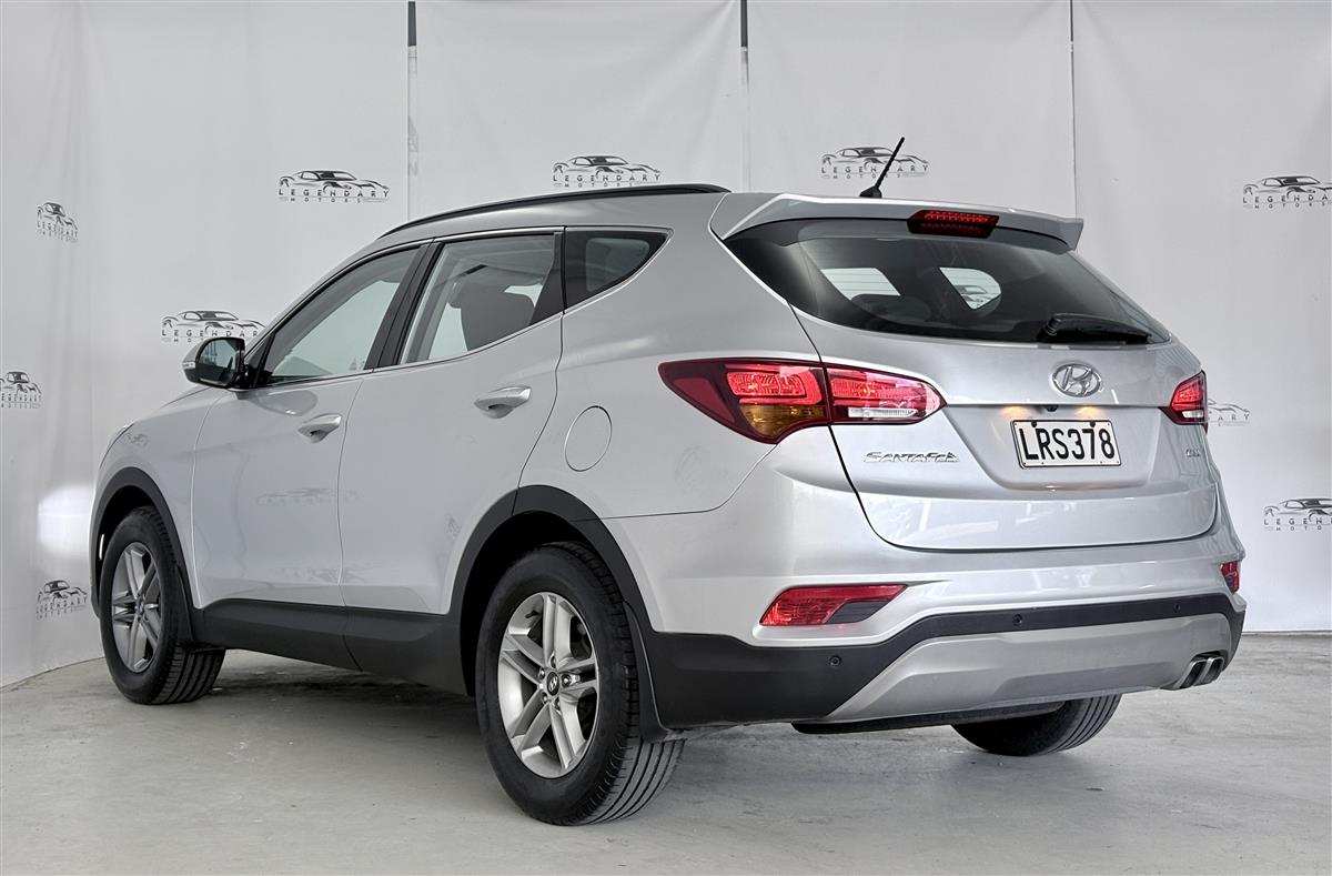 2018 Hyundai Santa Fe DM 2.2D 7seaters,Carplay,4WD Carousel 3