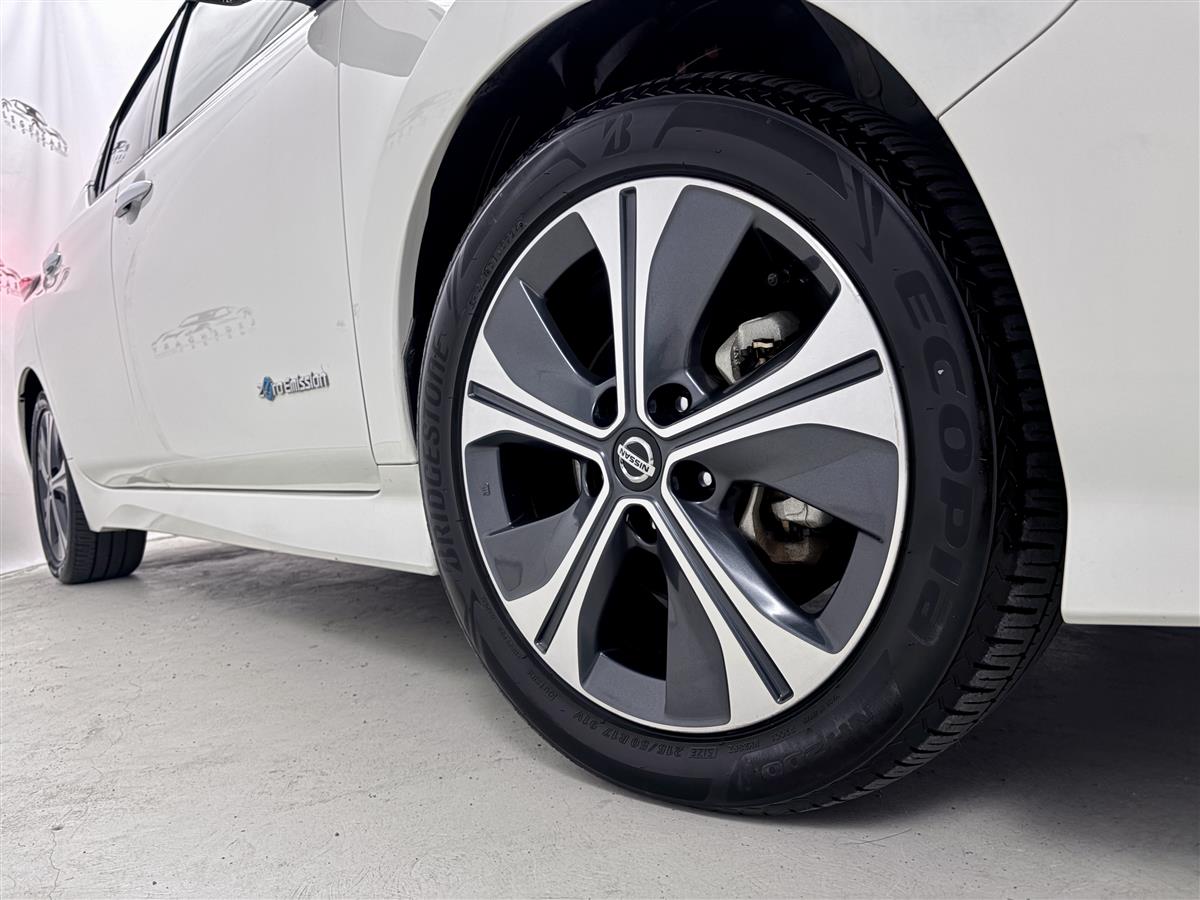 2020 Nissan Leaf 360 camera,SOH 84.90%,CARPLAY Carousel 6