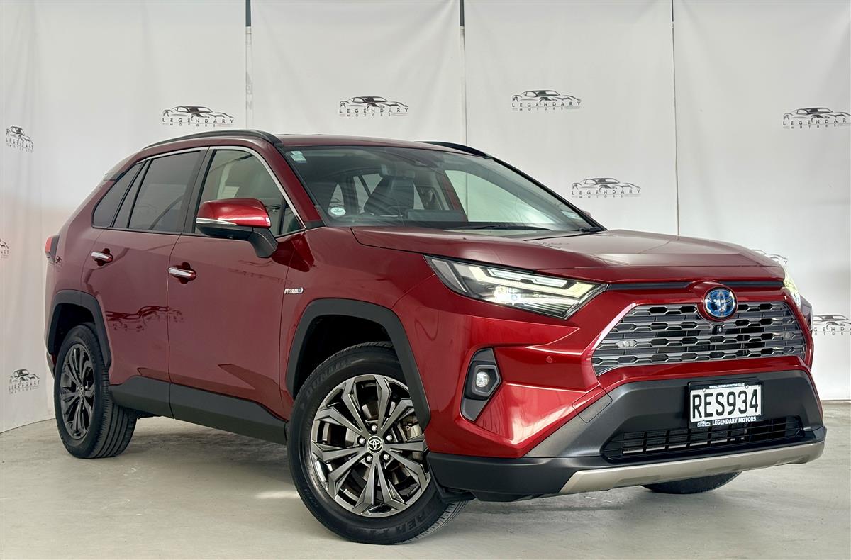 2023 Toyota RAV4 HYBRID 4WD,Vented/heated Leather