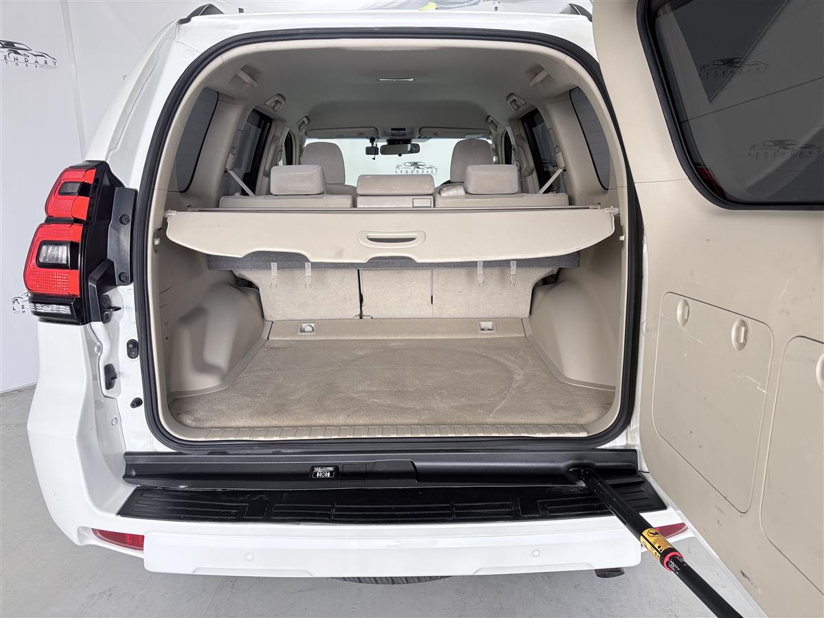 2021 Toyota Land Cruiser Prado 2.8 Diesel,4WD,5 seaters,Radar Cruise Carousel 8