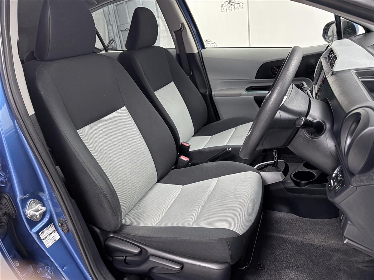 2012 Toyota Aqua HYBRID S,Push start,Service history Carousel 12