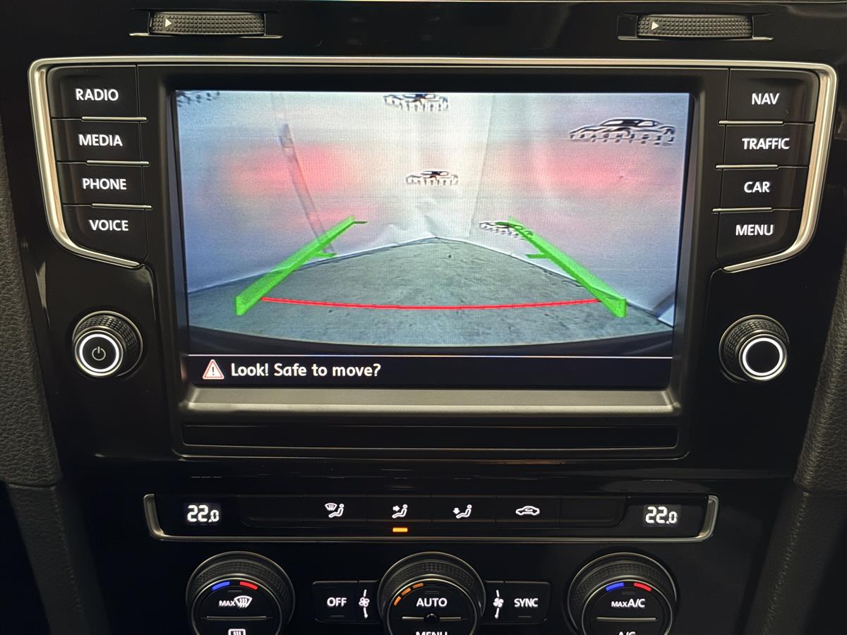 2017 Volkswagen Golf 1.4 TSI Highline,Blind spot,Carplay Carousel 17