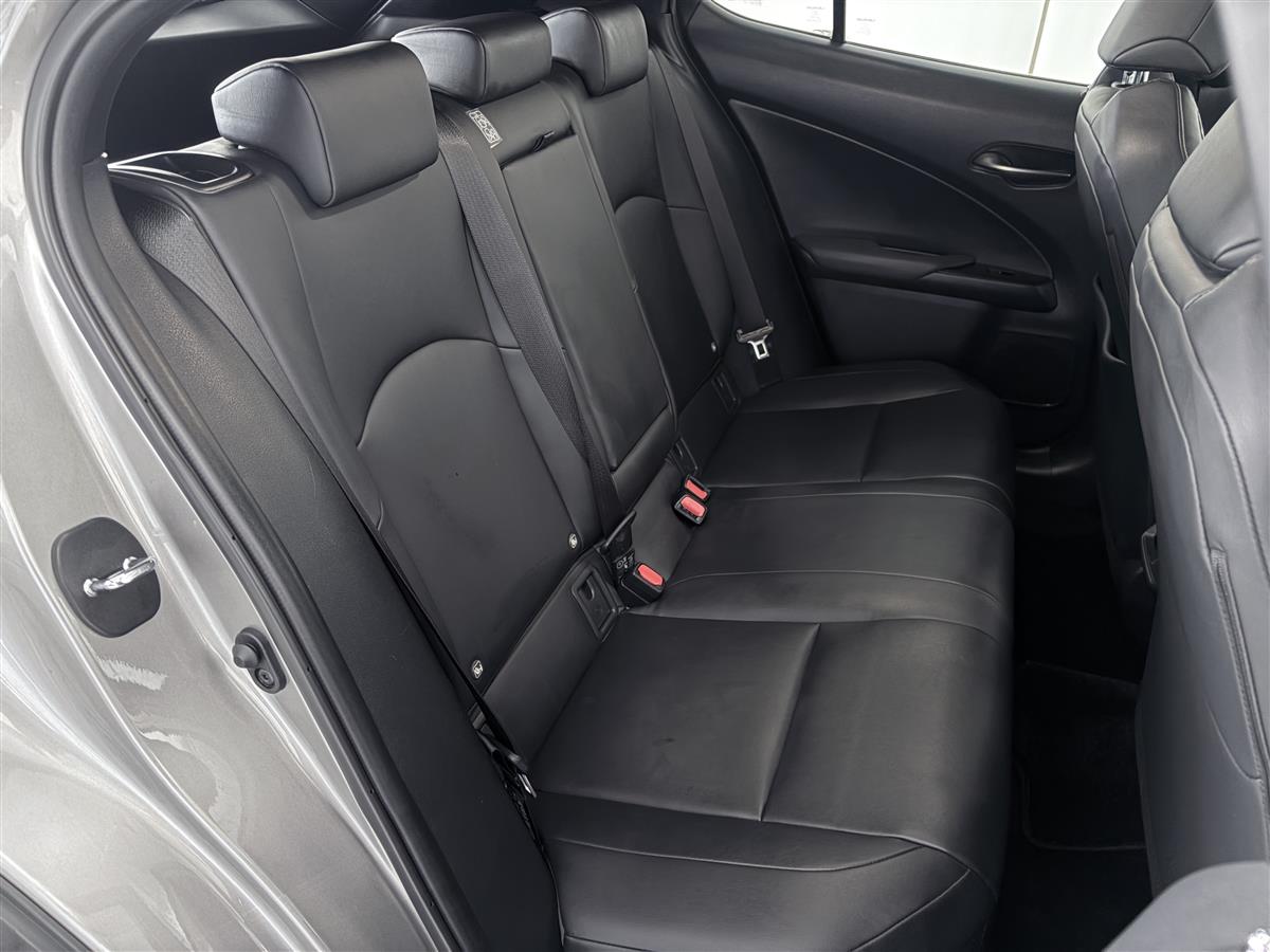 2019 Lexus UX 250h Radar cruise,Eletric Boot,Reverse Camera Carousel 9