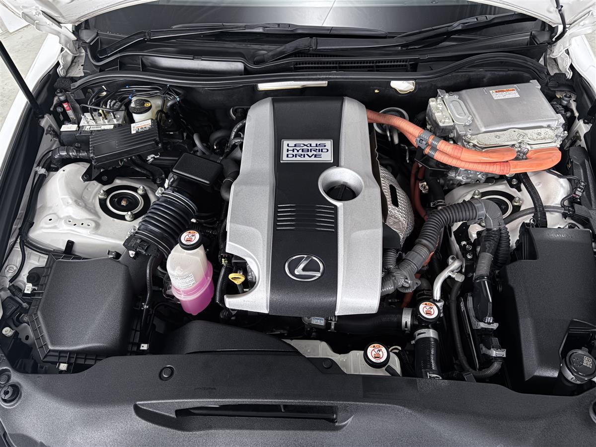 2019 Lexus IS 300h Hybrid,Blind spot, RADAR CRUISE Carousel 19