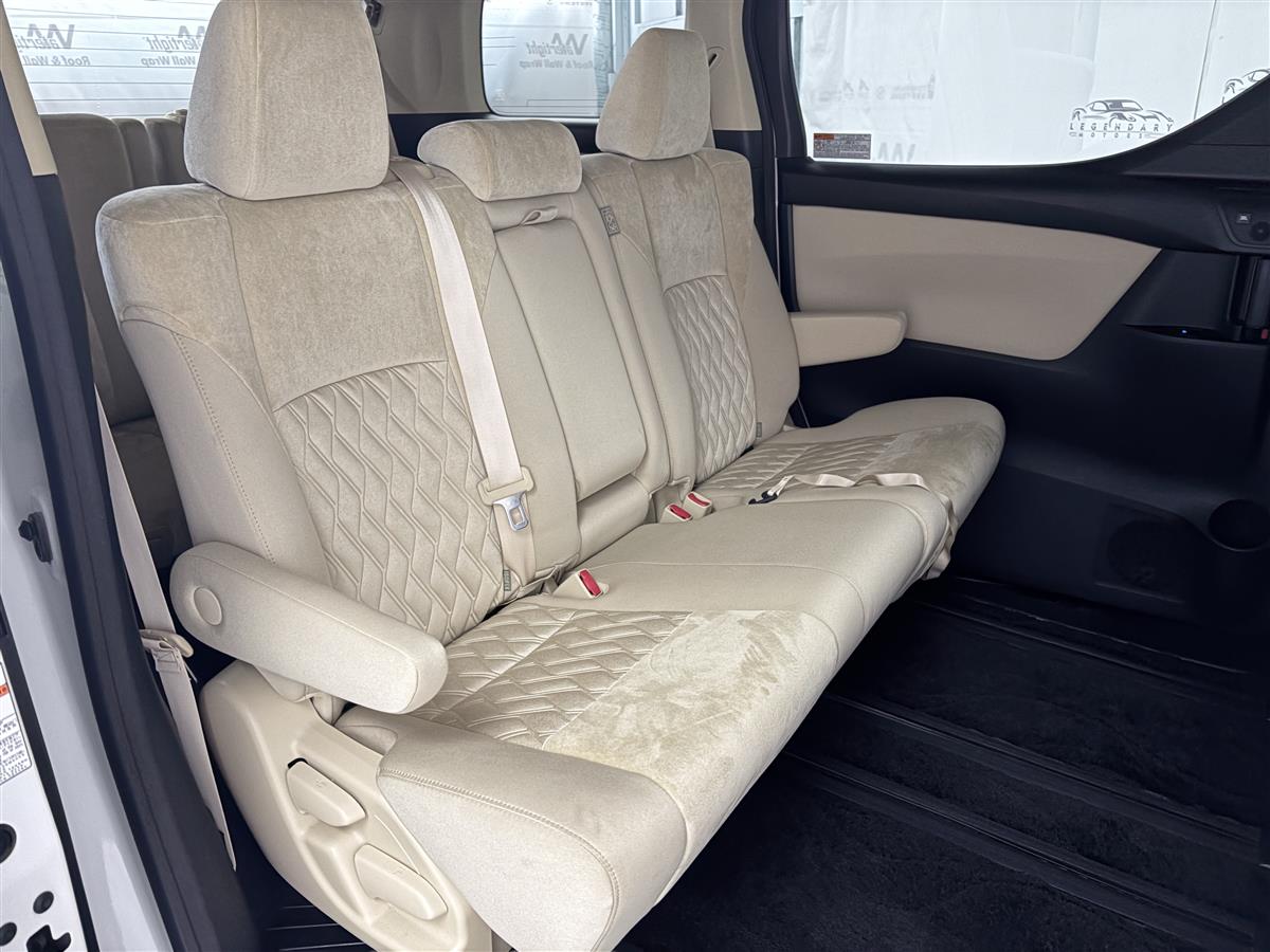 2019 Toyota Alphard Hybrid,4WD,BSM,360 Camera,JBL Sounds Carousel 9