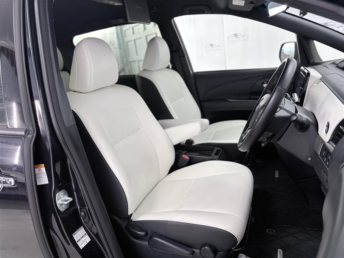 2016 Toyota Estima Aeras Premium,35352KM,Service history Carousel 12