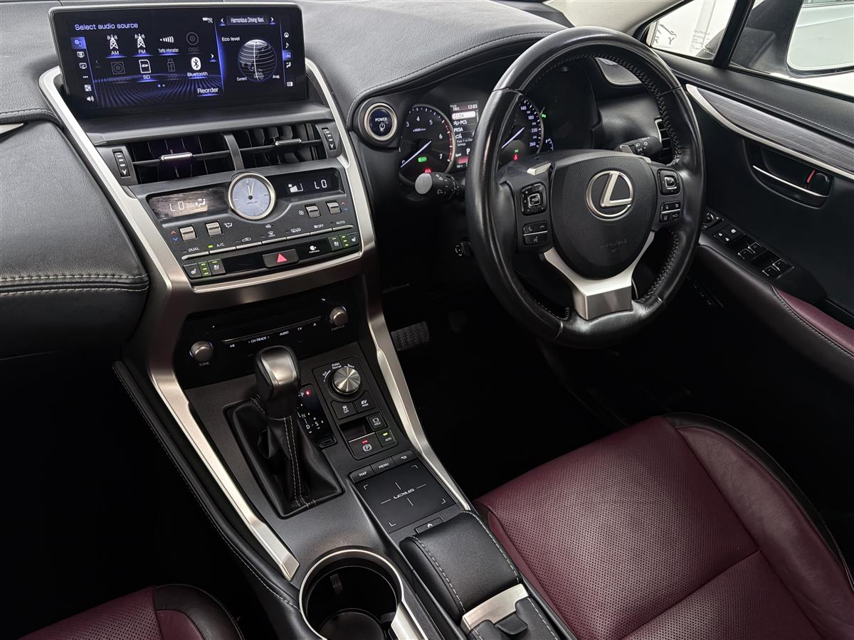 2019 Lexus NX 300h Sunroof,BSM, Eletric boot,Vented seat Carousel 16