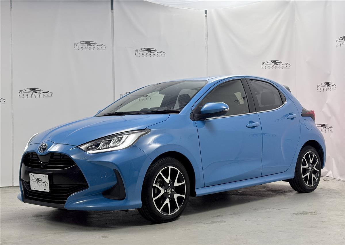 2020 Toyota Yaris 1.5 HYBRID Z,360 Camera,Low km Carousel 2