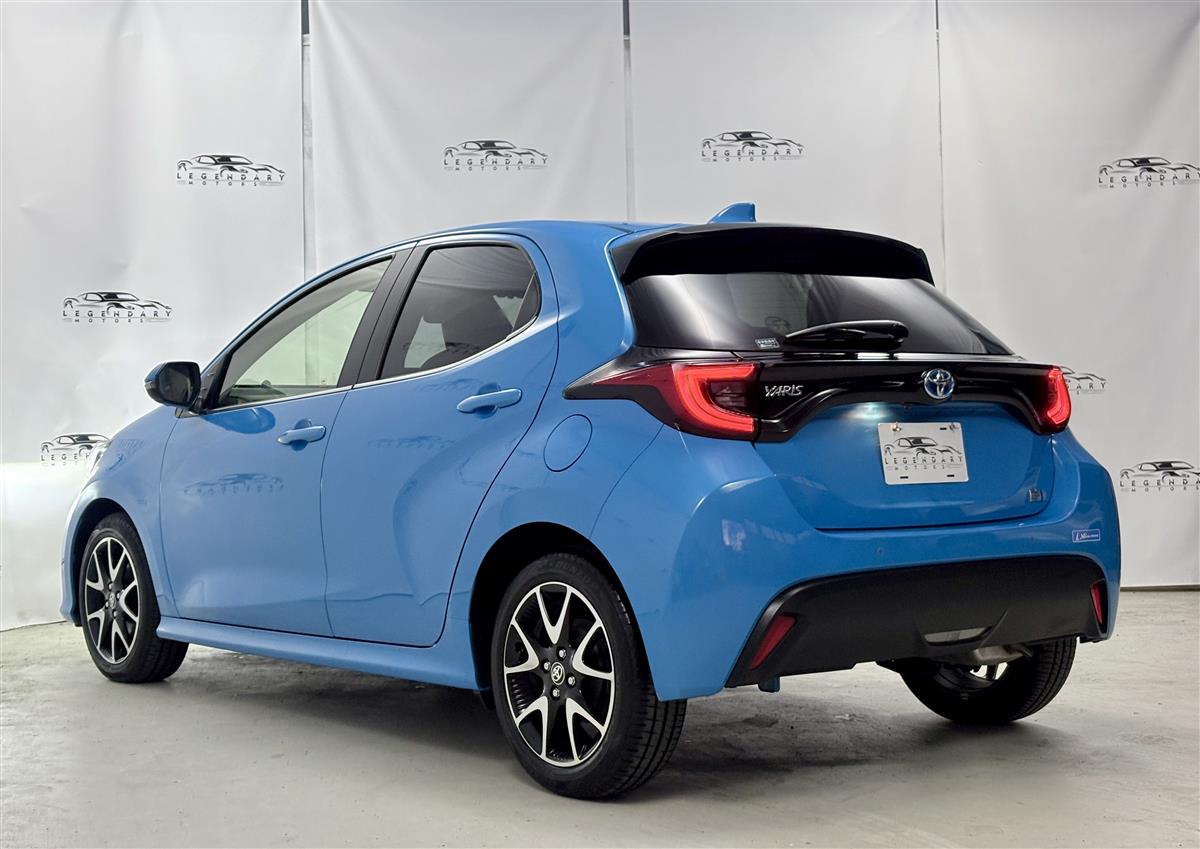 2020 Toyota Yaris 1.5 HYBRID Z,360 Camera,Low km Carousel 3