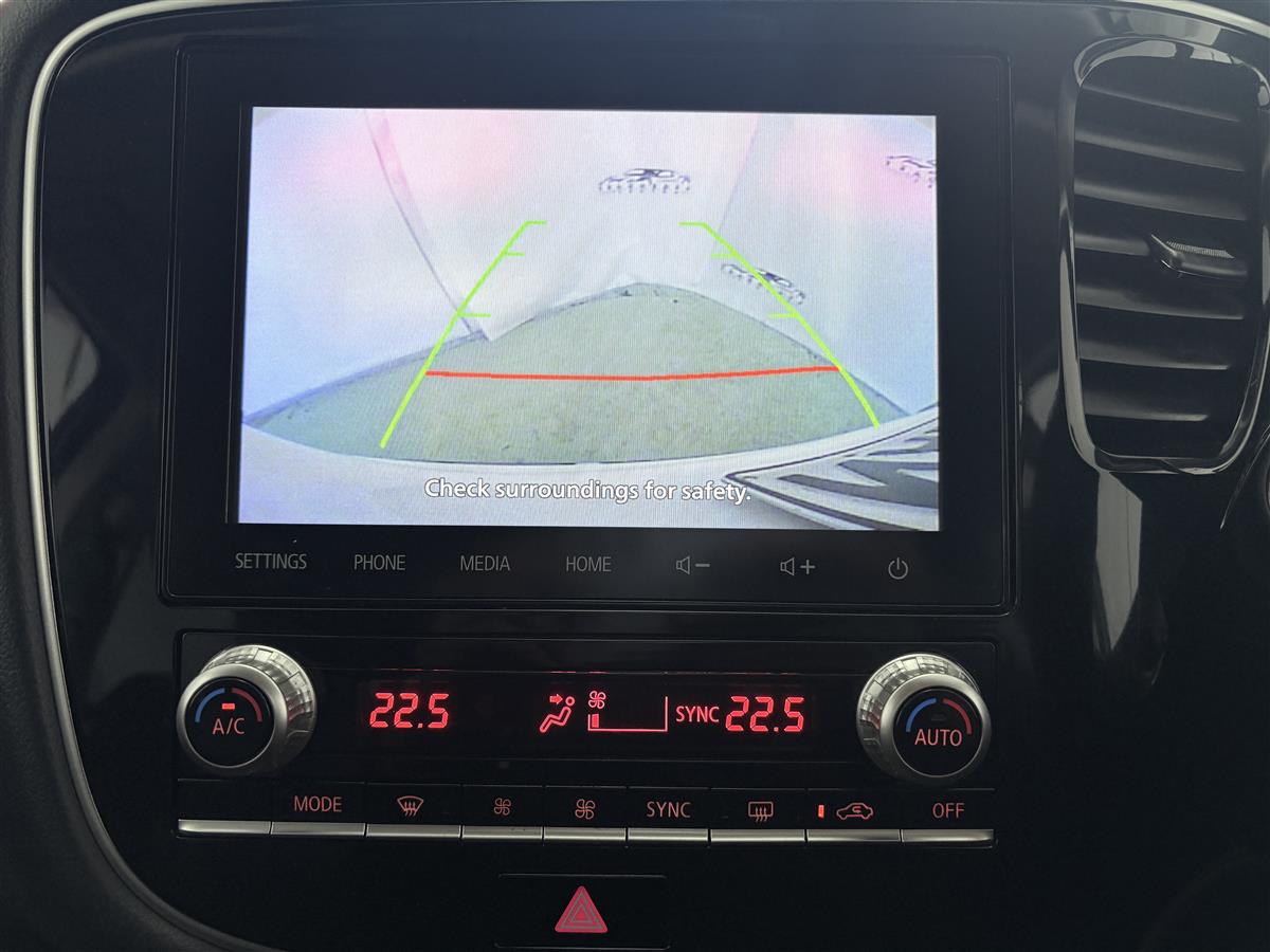 2020 Mitsubishi Outlander XLS,4WD,7 seaters,Carplay,BSM Carousel 17