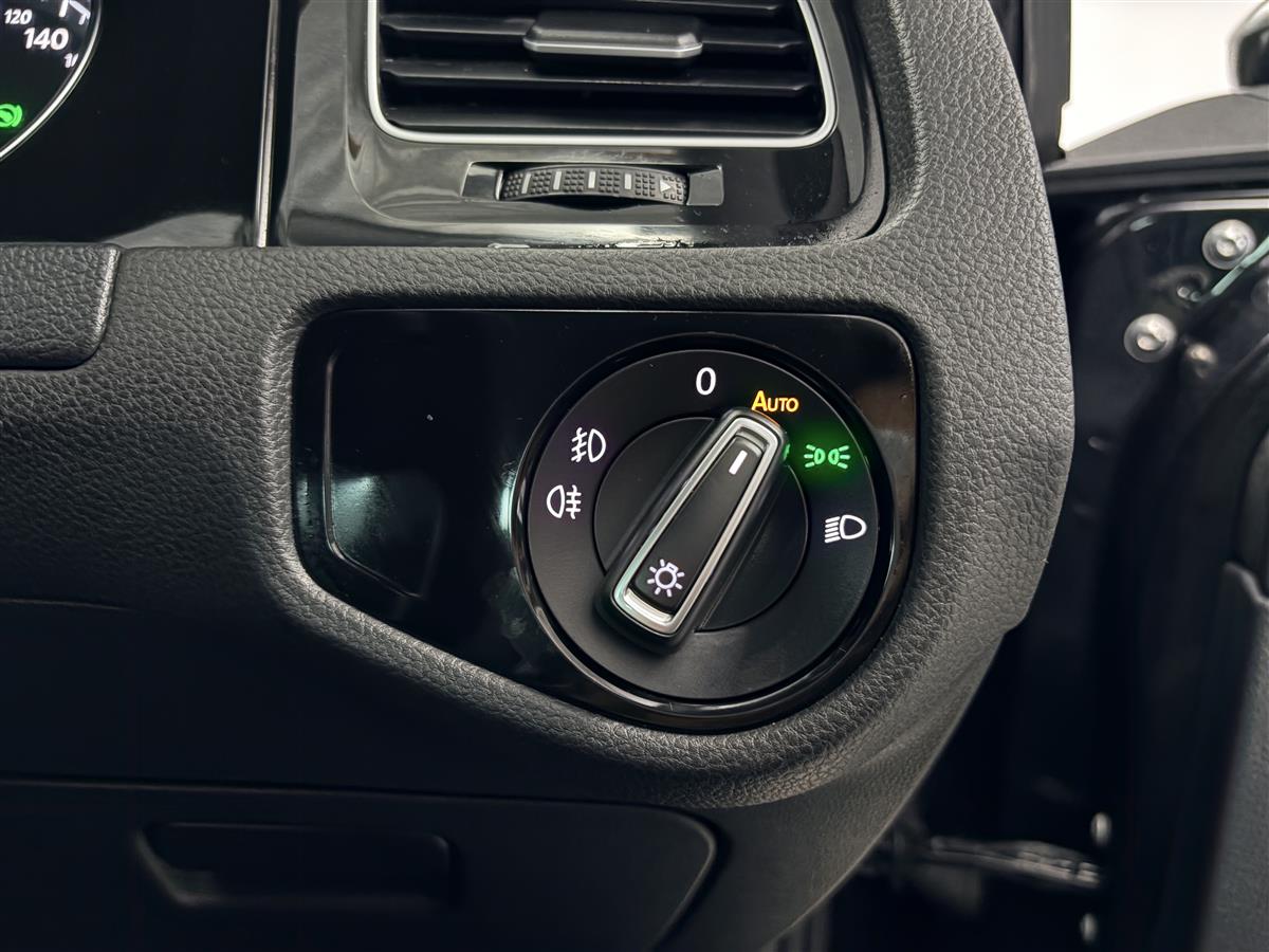 2017 Volkswagen Golf 1.4 TSI Highline,Blind spot,Carplay Carousel 14