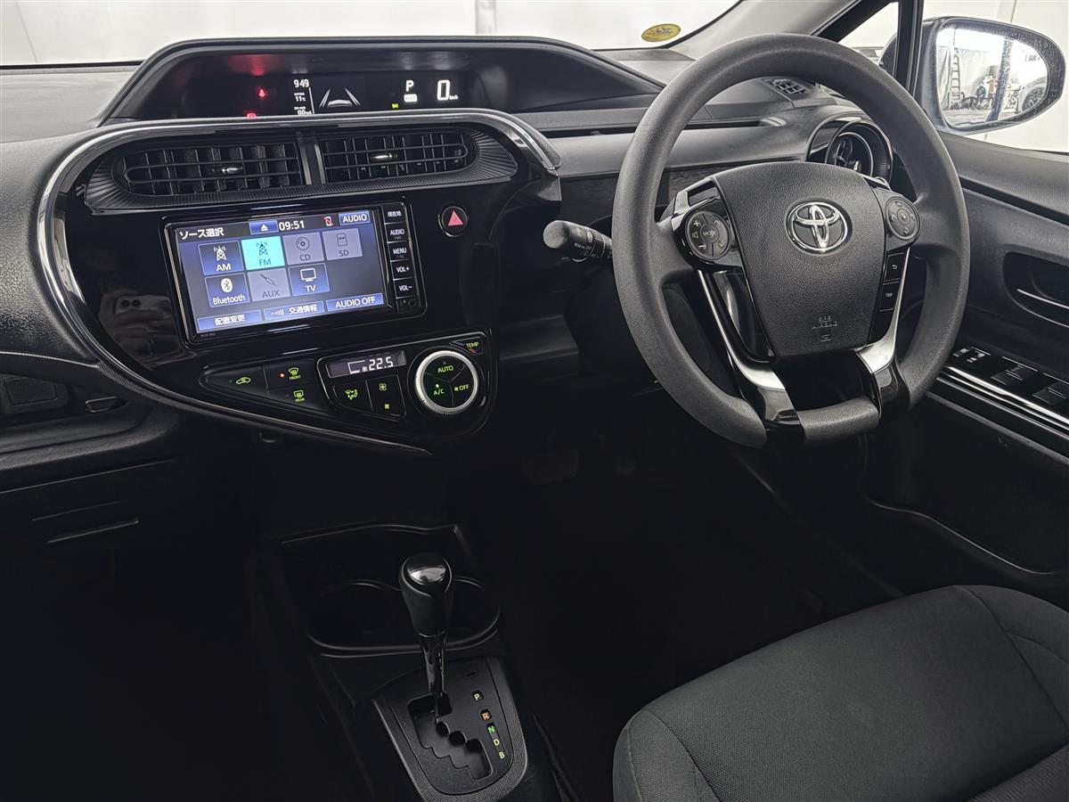 2019 Toyota Aqua 1.5 S style HYBRID low k,Push start Carousel 16
