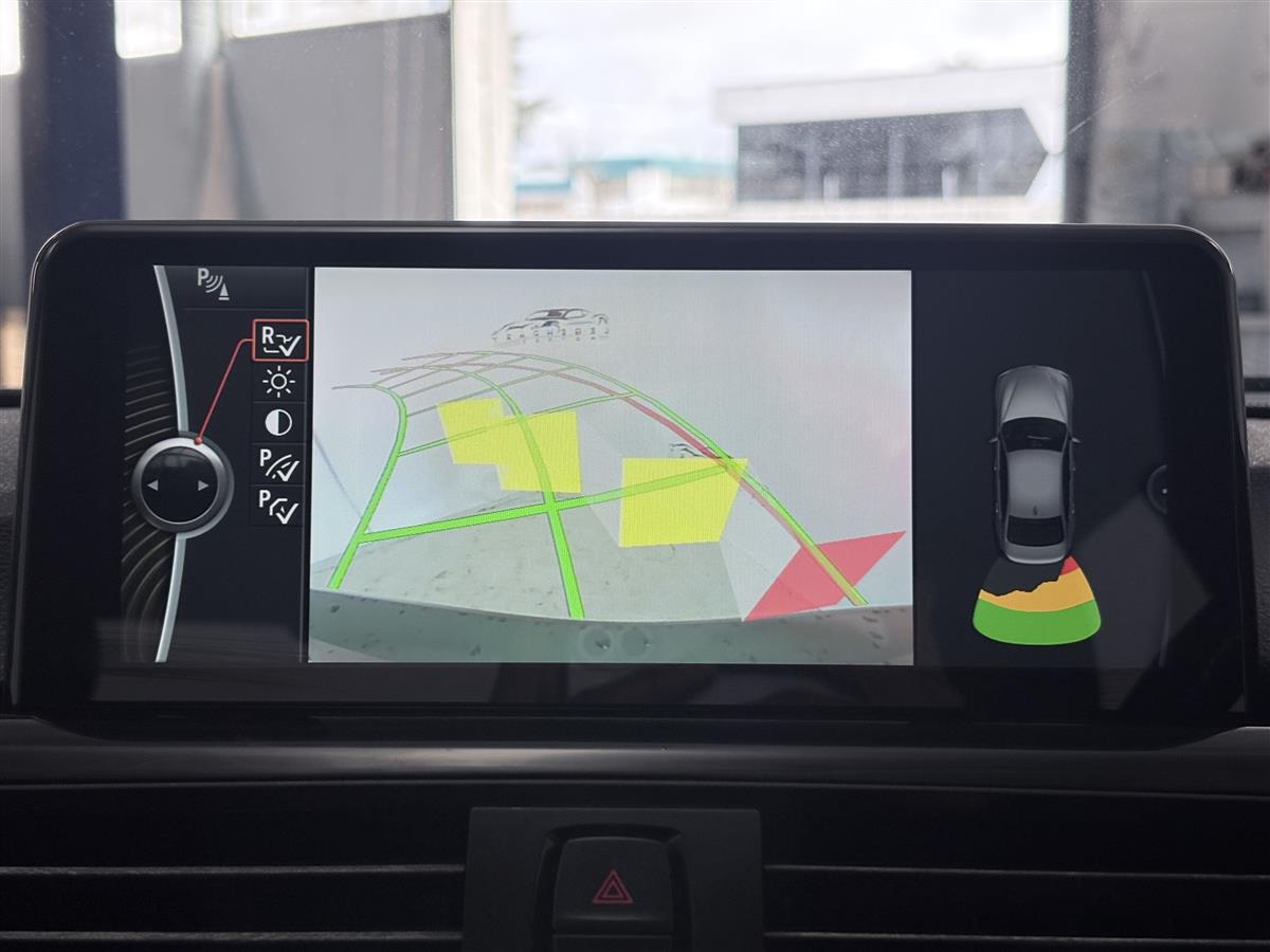 2012 BMW 320i Apple Carplay,Eletric seats,2.0P TURBO Carousel 16