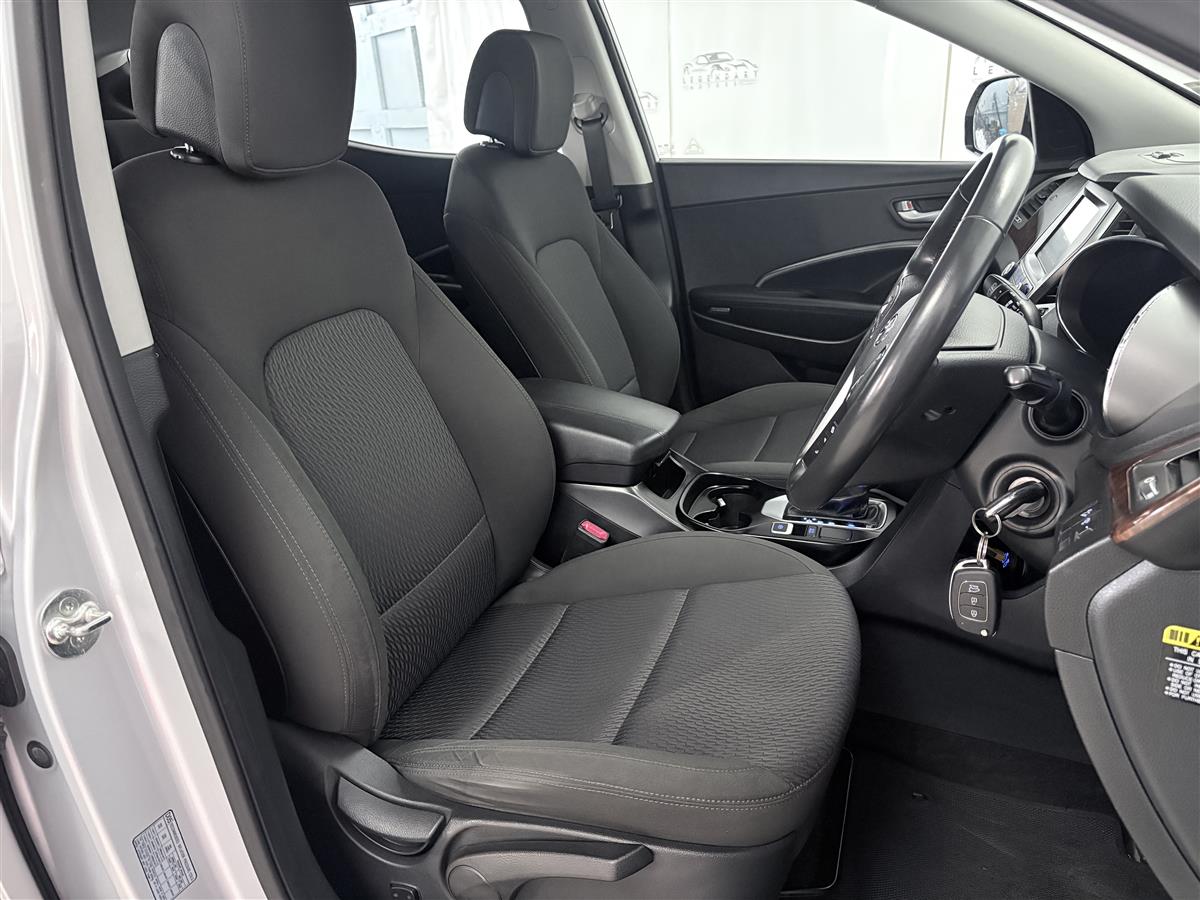 2018 Hyundai Santa Fe DM 2.2D 7seaters,Carplay,4WD Carousel 13