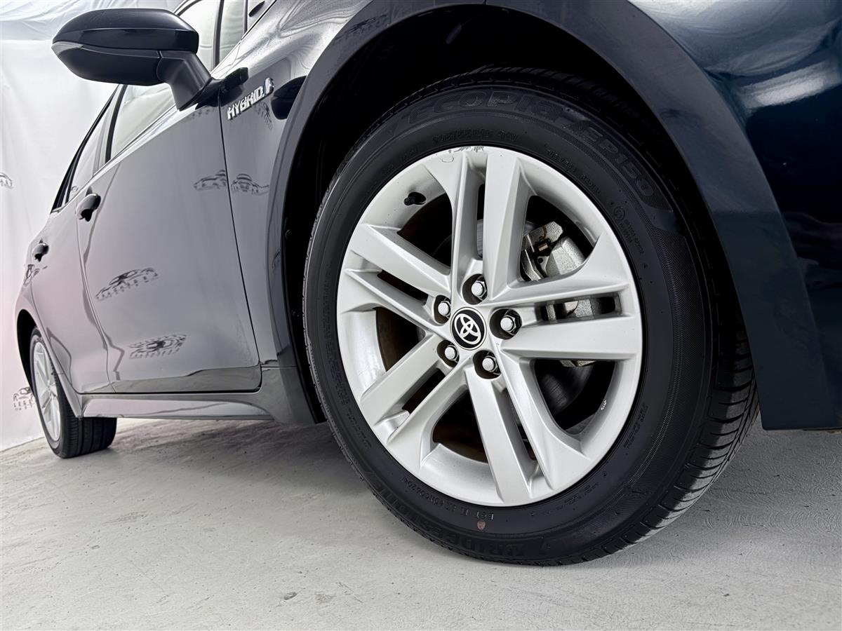 2020 Toyota Corolla SPORT 1.8G HYBRID Premium Leather Carousel 6