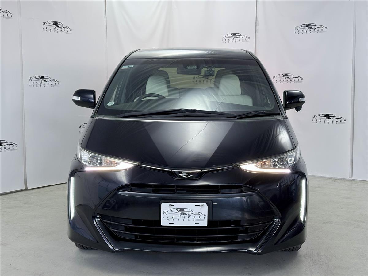 2016 Toyota Estima Aeras Premium,35352KM,Service history Carousel 1