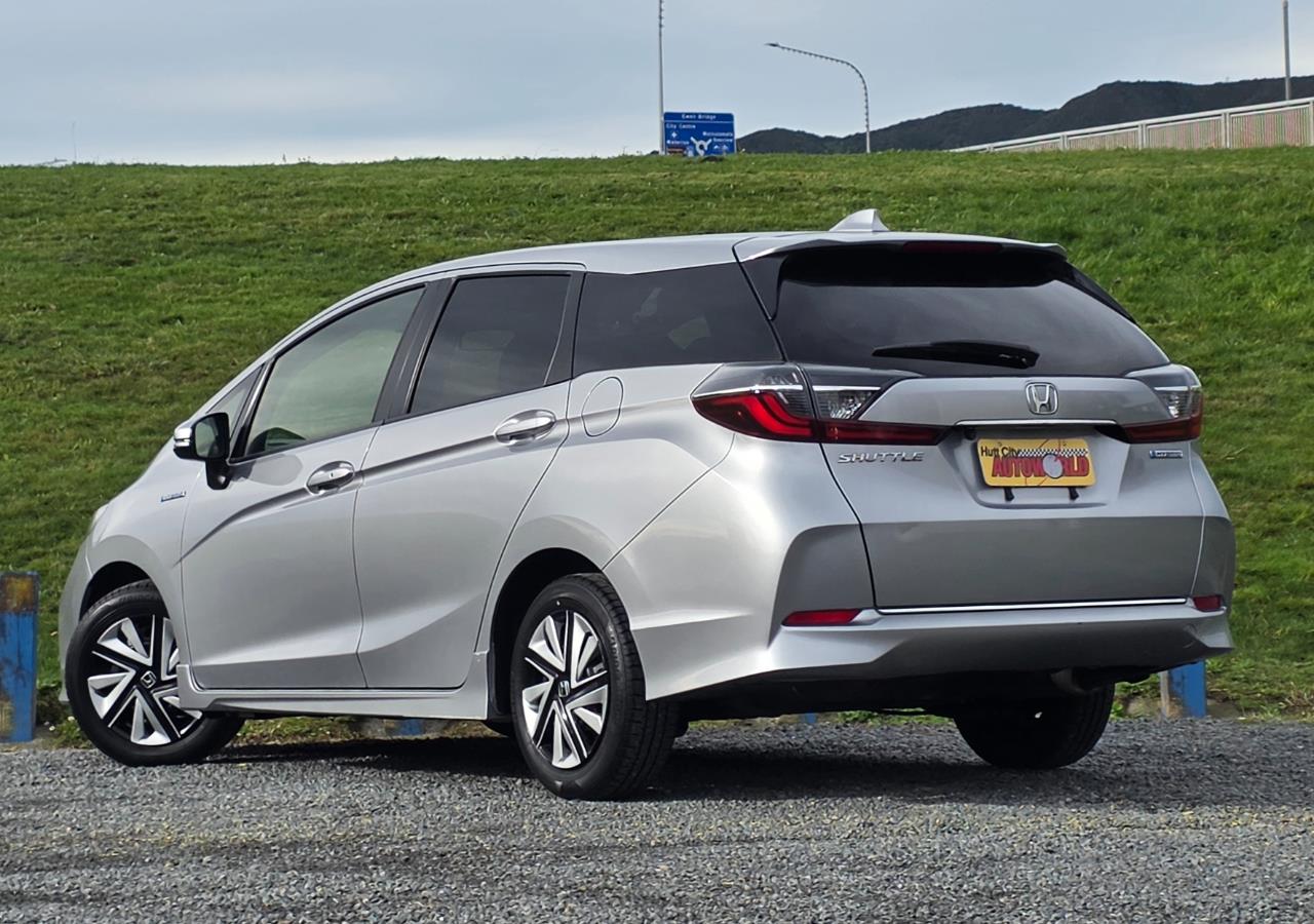 2021 Honda Shuttle Fit Hybrid ** 2021 MODEL !!- RADAR CRUISE ** Carousel 3