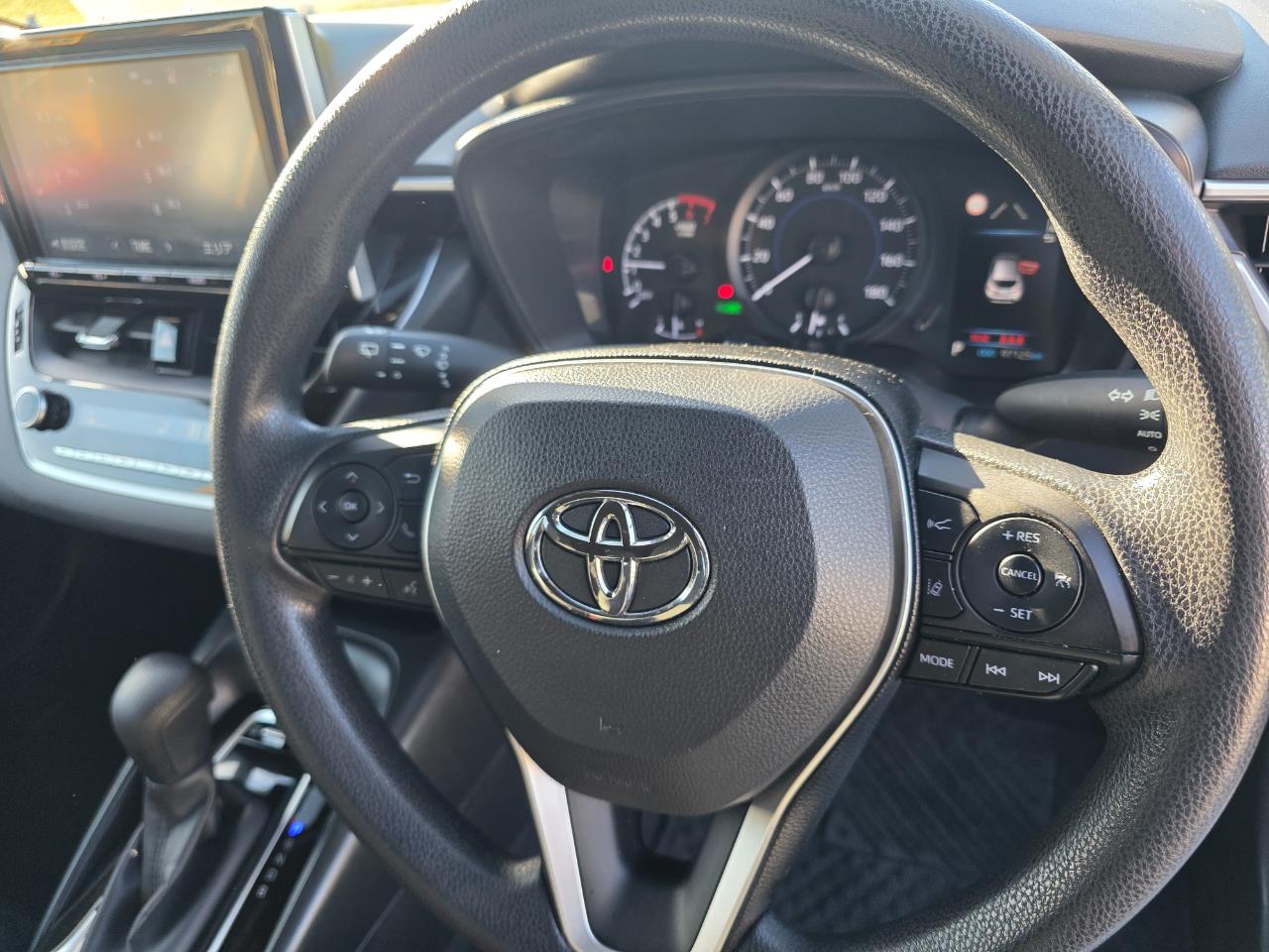 2018 Toyota Corolla 1.8ltr Hybrid Hatch**NEW MODEL- RADAR CRUISE** Carousel 16