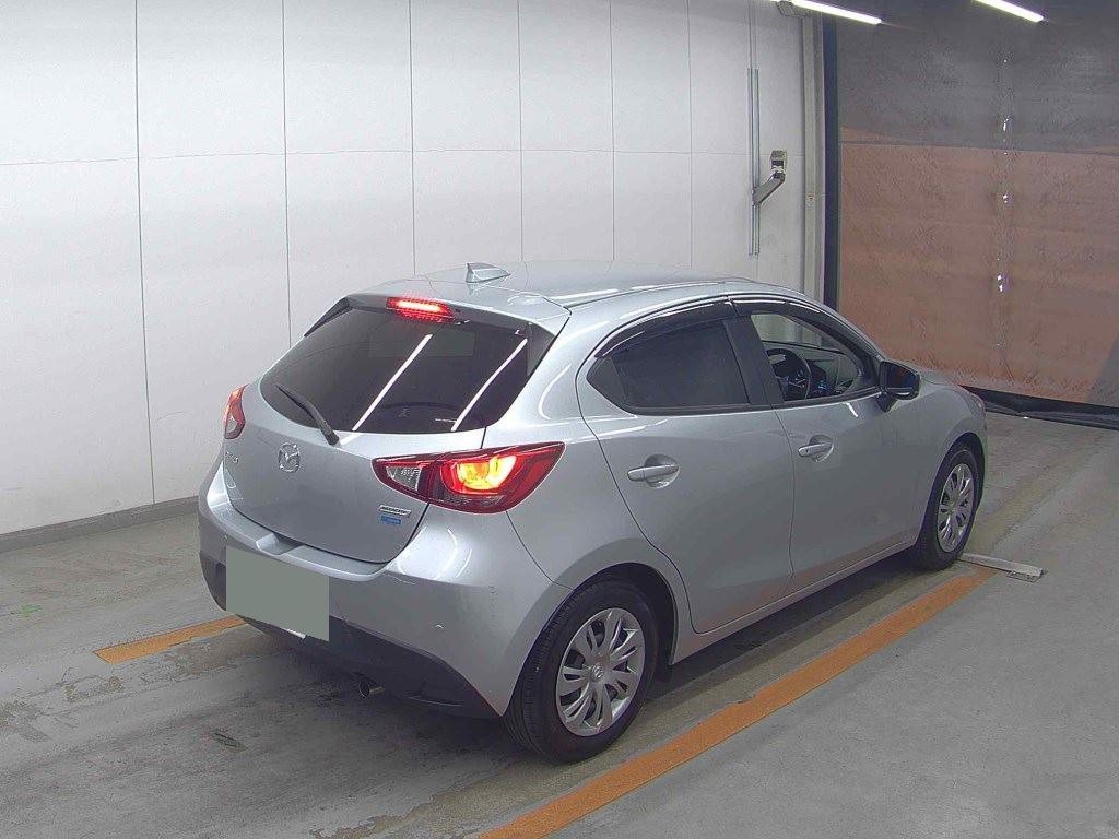 2018 Mazda Demio **1.5LTR VERSION- 360 CAMERAS- LOW KMS ** Carousel 9