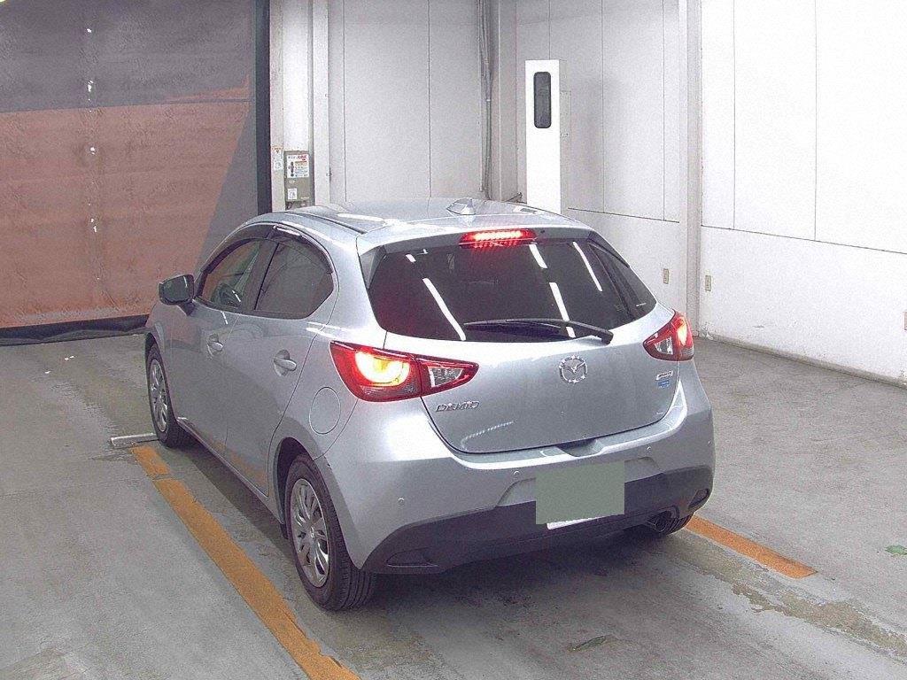 2018 Mazda Demio **1.5LTR VERSION- 360 CAMERAS- LOW KMS ** Carousel 8