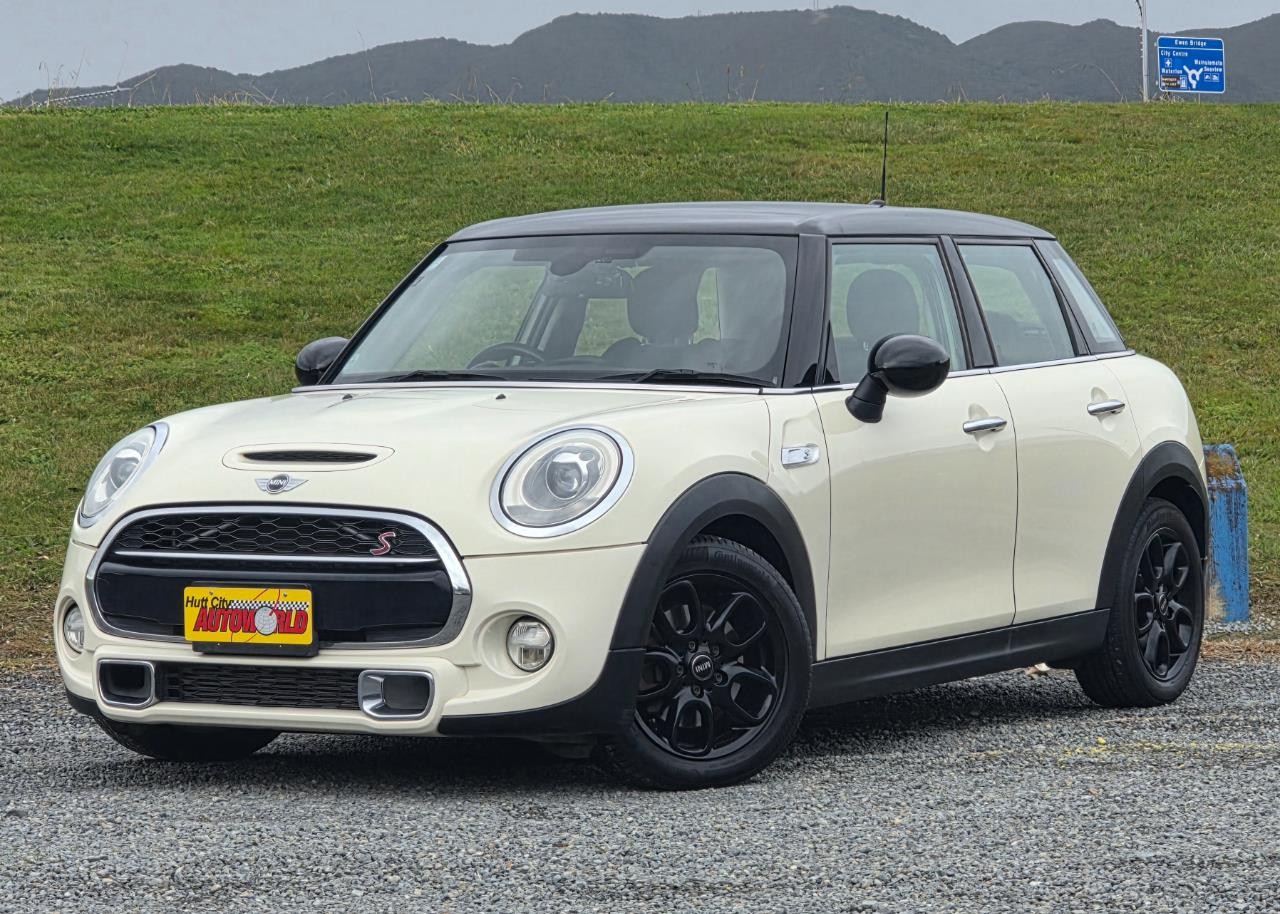 2015 Mini Cooper S 2.0ltr Turbo**SUPERB VALUE !! - IMMACULATE ** Carousel 5