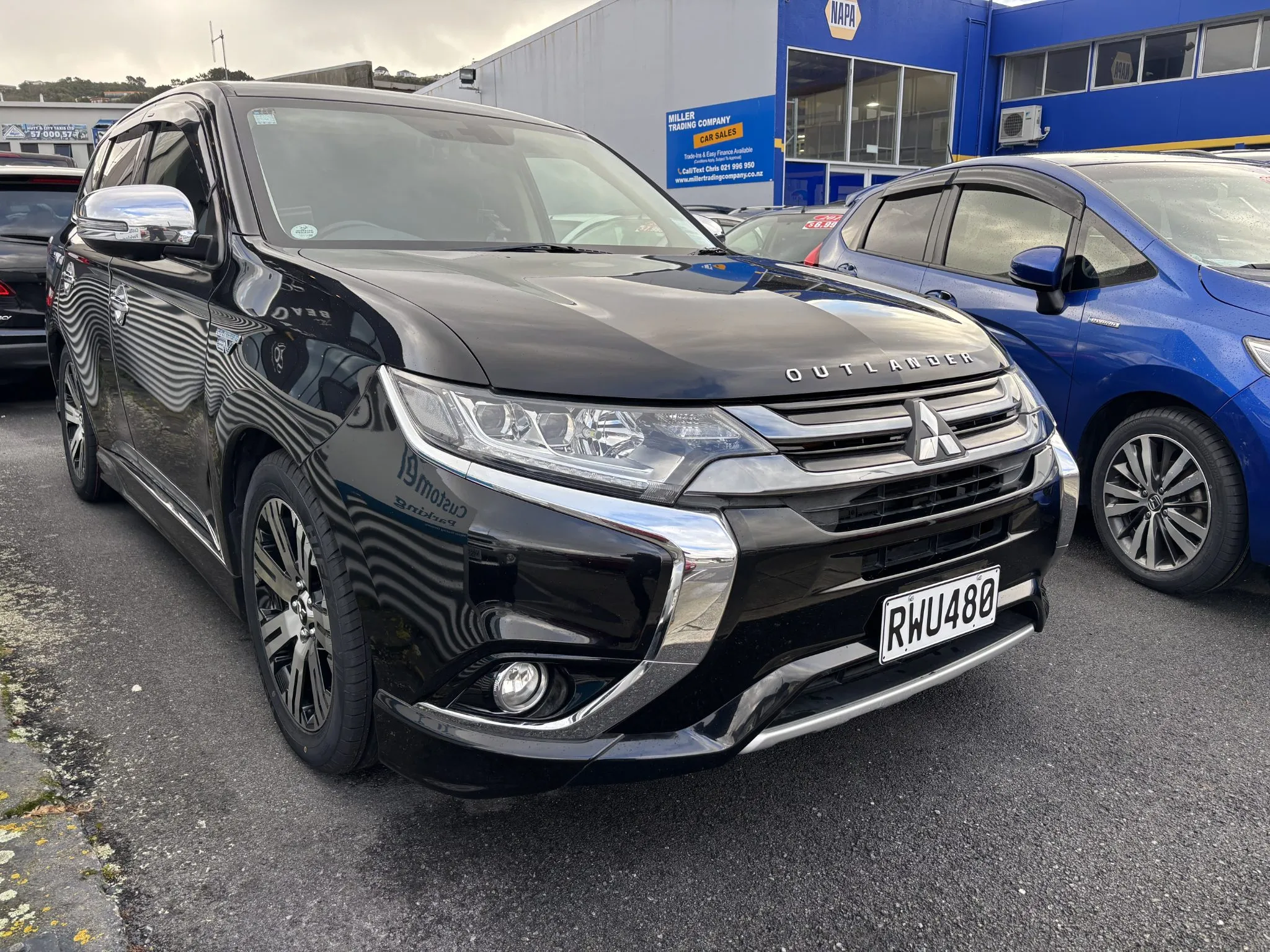 2015 Mitsubishi Outlander SPORT! Leather, 360 cam! PHEV