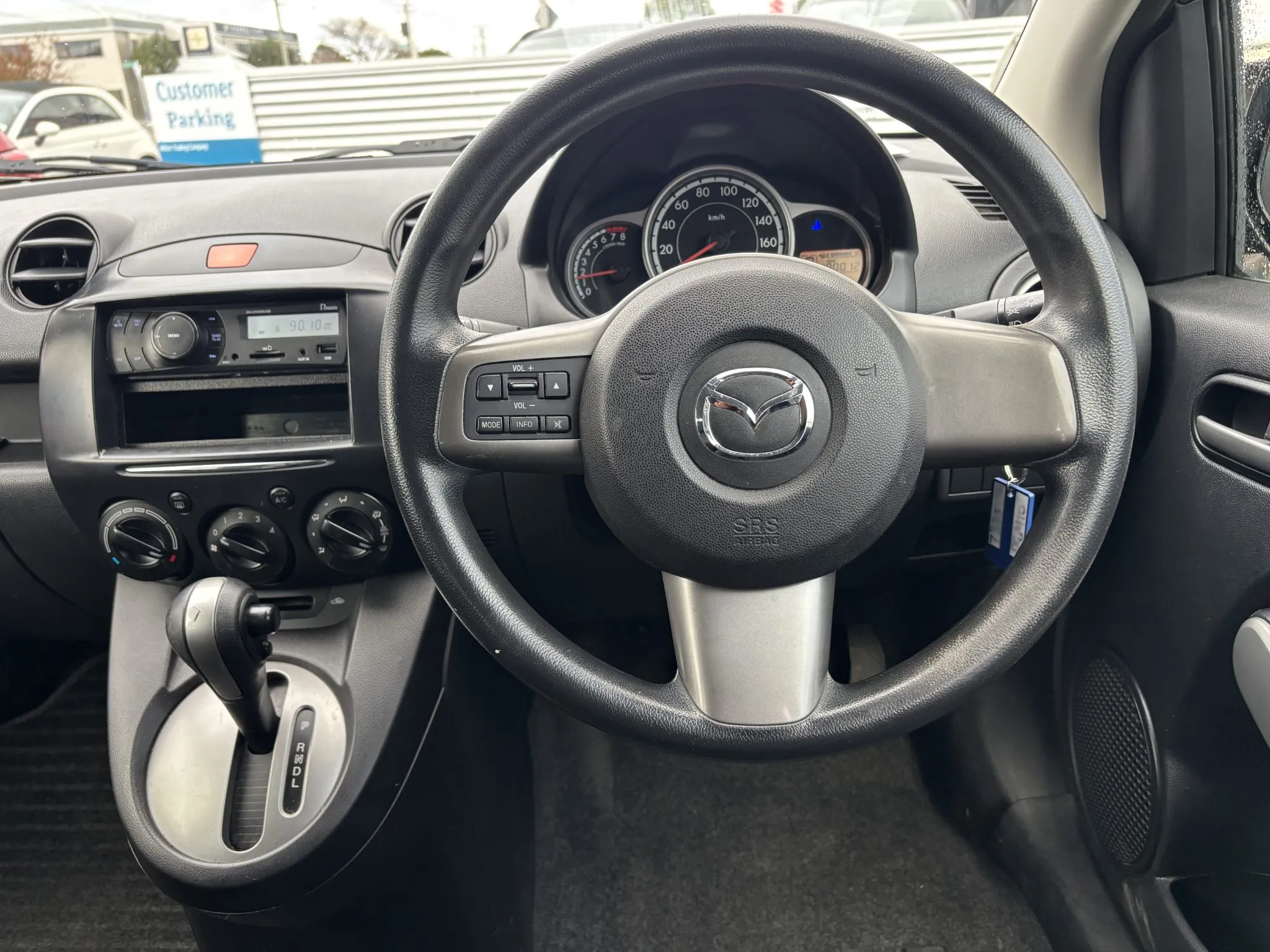 2014 Mazda Demio Carousel 3