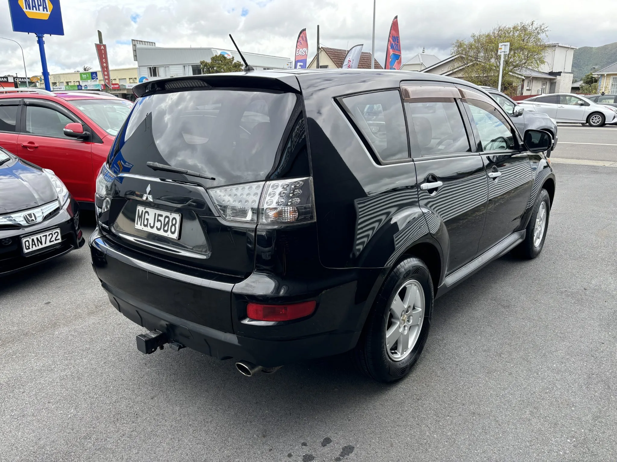 2009 Mitsubishi Outlander Carousel 7