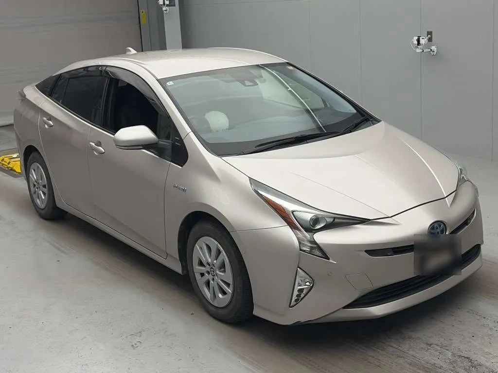2018 Toyota Prius Hybrid S Safety