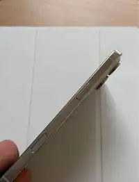 iPhone 16 Pro max  Carousel 4