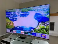 75" Samsung smart tv Carousel 1