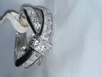 Ladies knot ring size 6