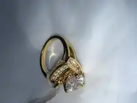 Ladies unique ring size 7