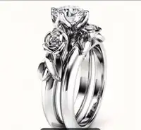 Very sweet 2pce ring set size 10 (clearance) Carousel 1