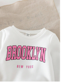 2pcs Baby Girl Letter Print Fleece Sweatshirt & Flare Pants 