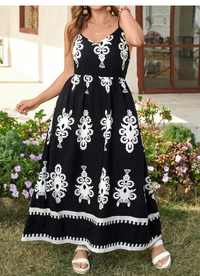 Plus Size Floral Black & White Contrast Color Sleeveless Dress Boho Cowgirl Outfit Carousel 5