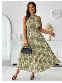 Plus Size Women Crew Neck Sleeveless Pleated Dress Carousel 2