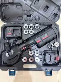 Electric Hydraulic Crimping Tool Kit | 12 Dies | 6T & 12T Models | 6AWG–800MCM Carousel 9